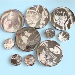Artistic Black and White Decorative Buttons